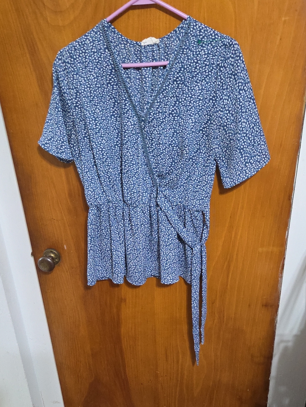 Womens Size Large- Sienna Sky Blue Printed Wrap Peplum Top - Women